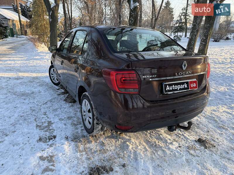 Седан Renault Logan 2017 в Киеве