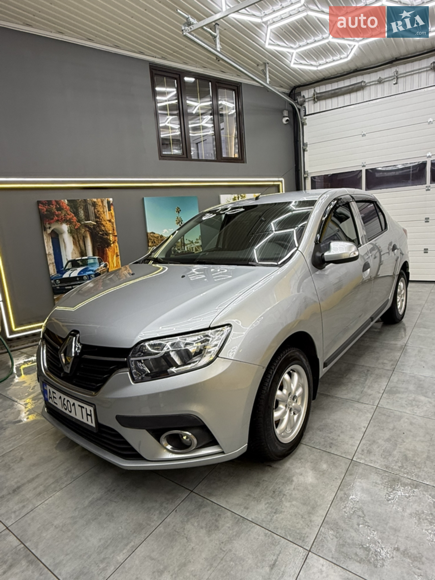 2022 Renault Logan - мініатюра 2