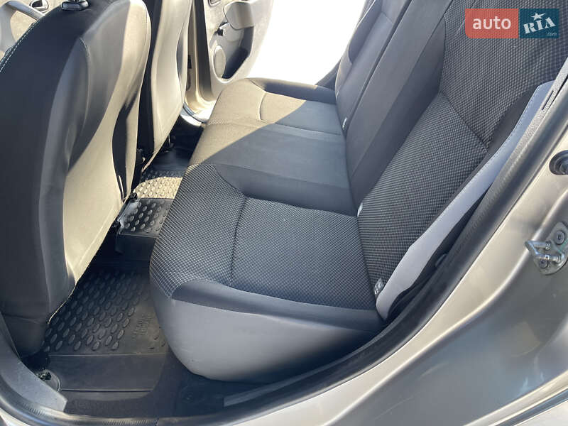 Универсал Renault Logan 2015 в Житомире фото 15 Универсал Renault Logan 2015 в Житомире