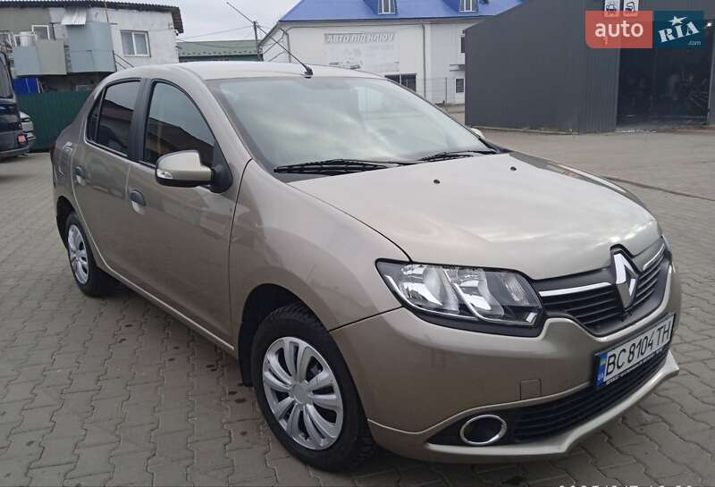 Седан Renault Logan 2013 в Львове