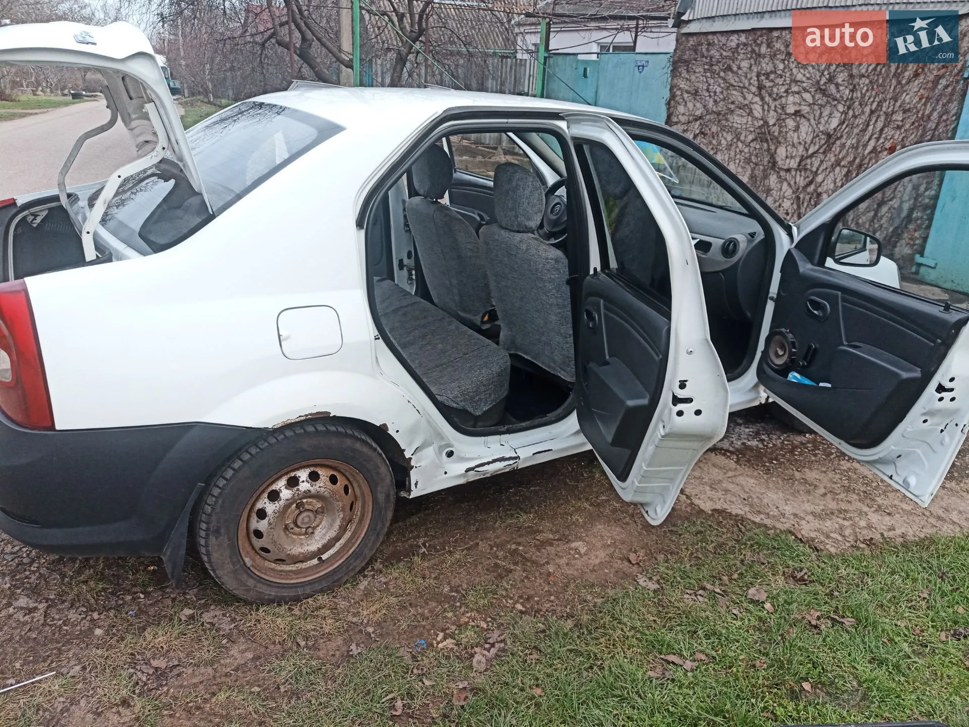 2013 Renault Logan - мініатюра 9