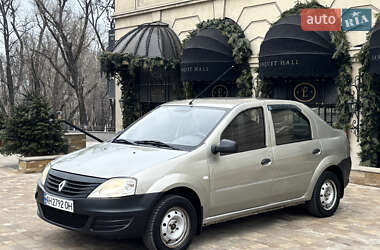 Седан Renault Logan 2010 в Днепре