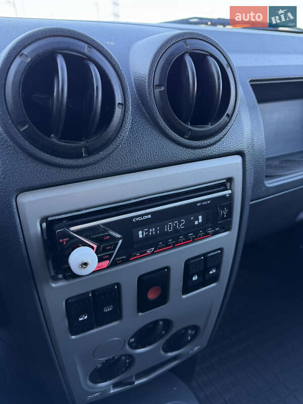 Универсал Renault Logan 2011 в Чернигове фото 21 Универсал Renault Logan 2011 в Чернигове