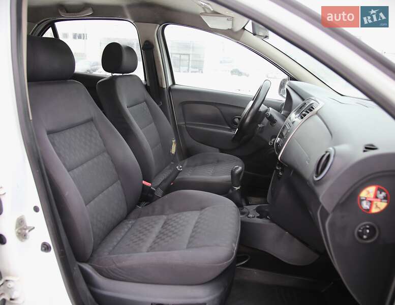 Седан Renault Logan 2013 в Харькове фото 9 Седан Renault Logan 2013 в Харькове