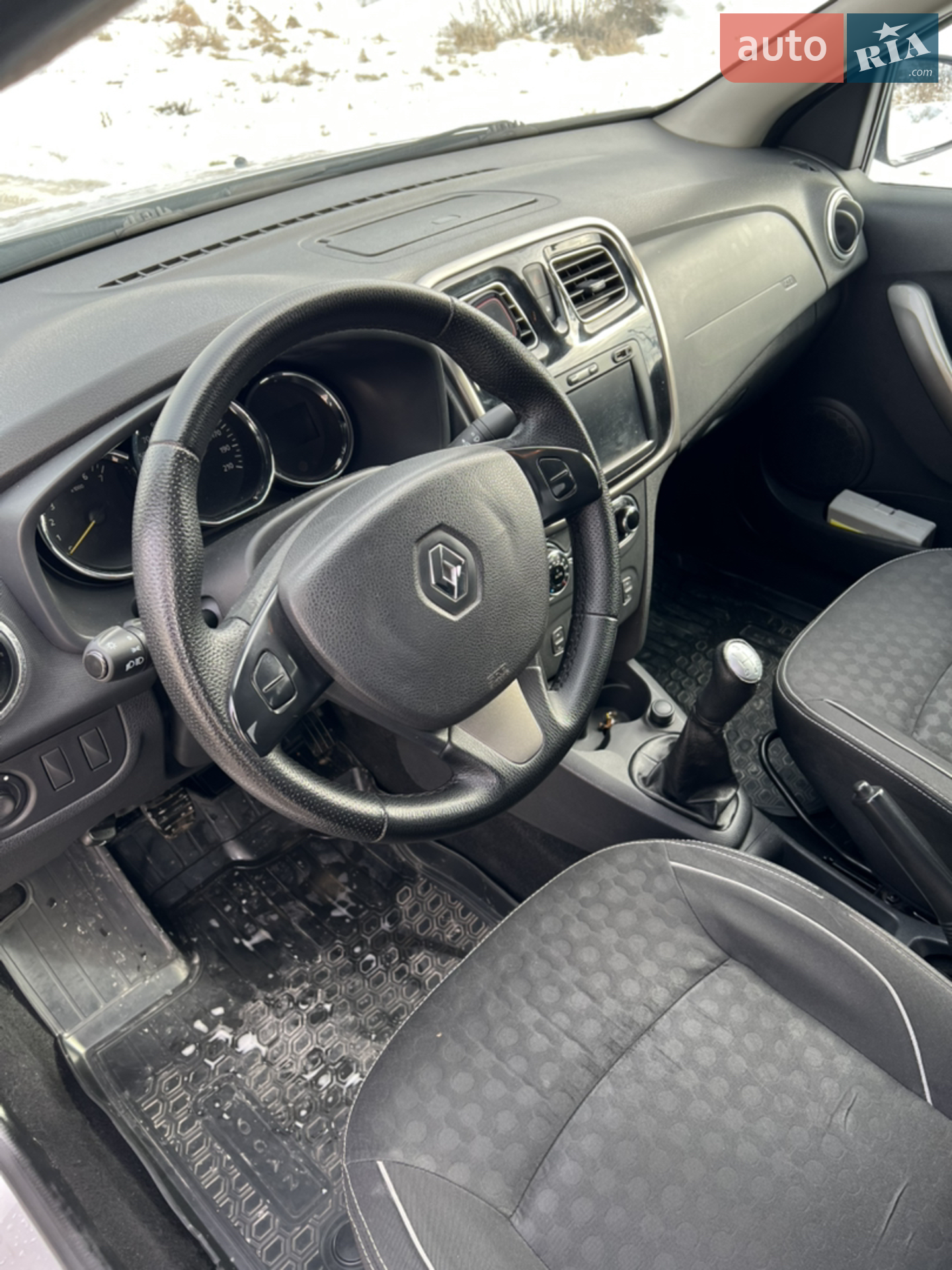 2013 Renault Logan - мініатюра 21