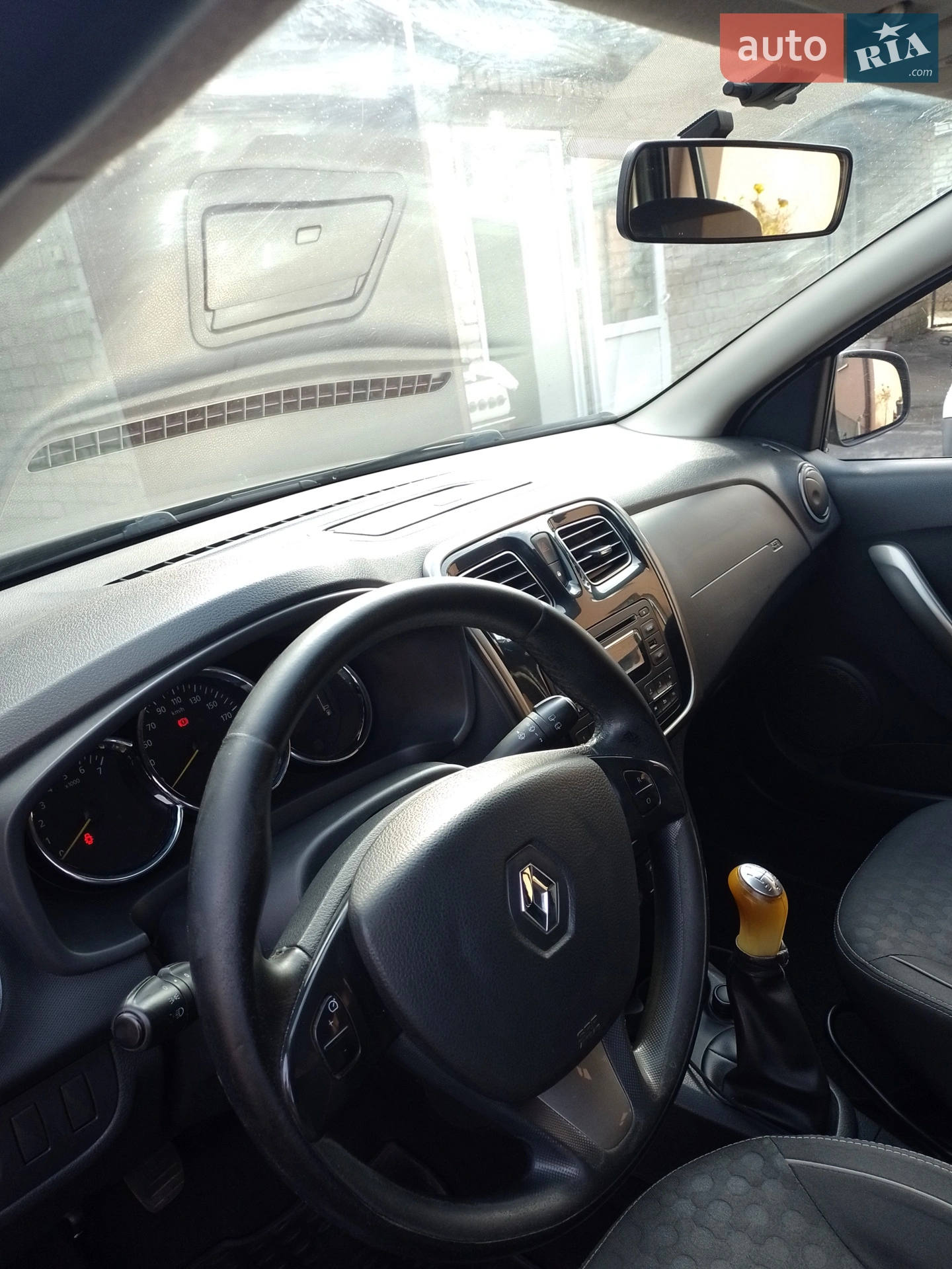 2014 Renault Logan - мініатюра 19
