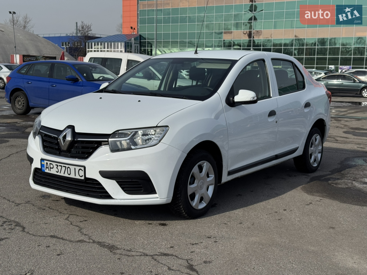 2017 Renault Logan - мініатюра 46