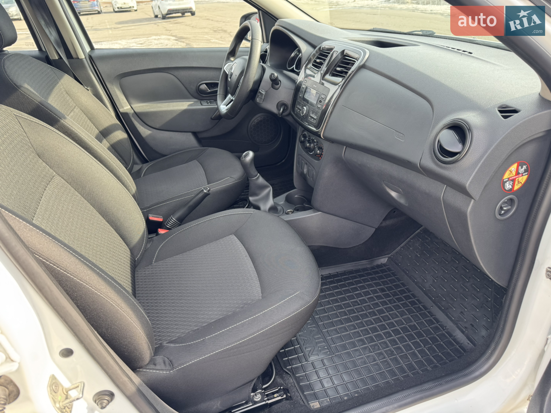 2018 Renault Logan - мініатюра 11