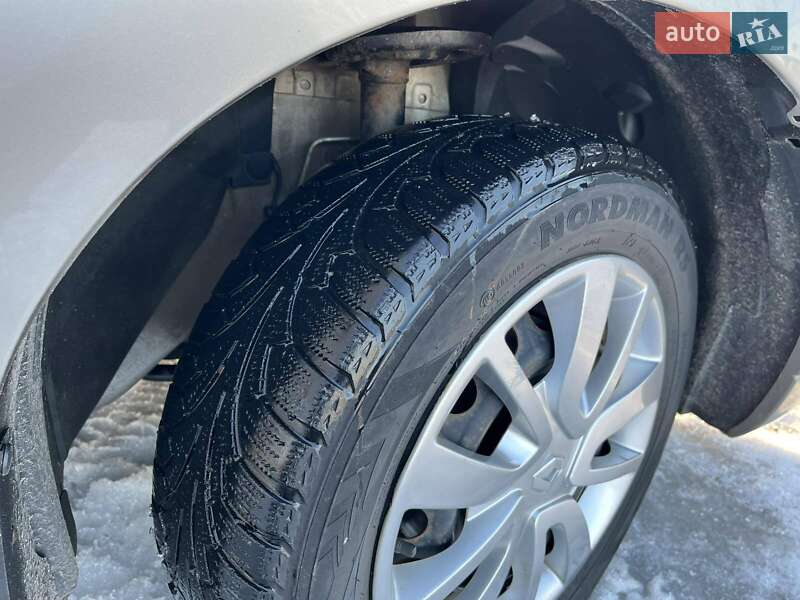 Универсал Renault Logan 2013 в Жашкове фото 3 Универсал Renault Logan 2013 в Жашкове