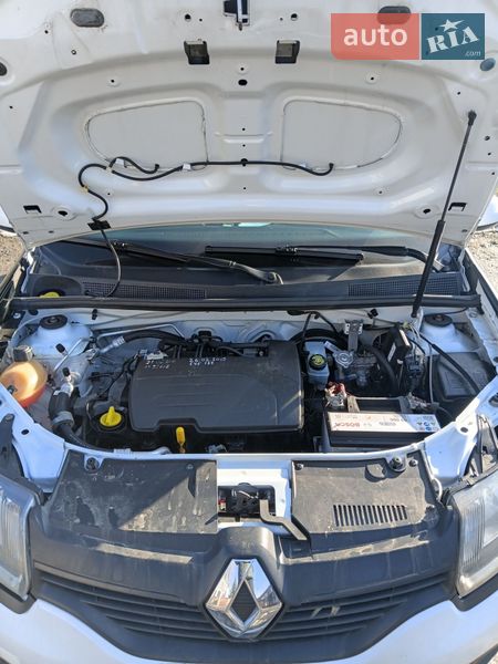 Седан Renault Logan 2015 в Киеве