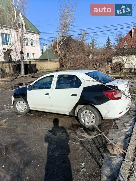 Седан Renault Logan 2015 в Киеве