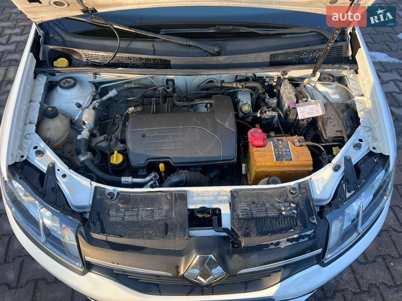 Седан Renault Logan 2015 в Миргороді