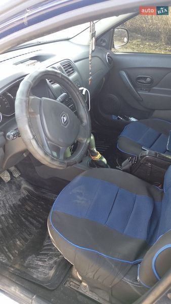 Седан Renault Logan 2015 в Львові