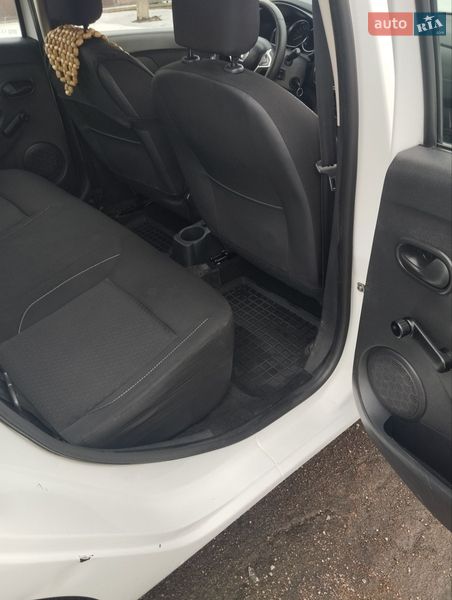 Седан Renault Logan 2019 в Бобровиці