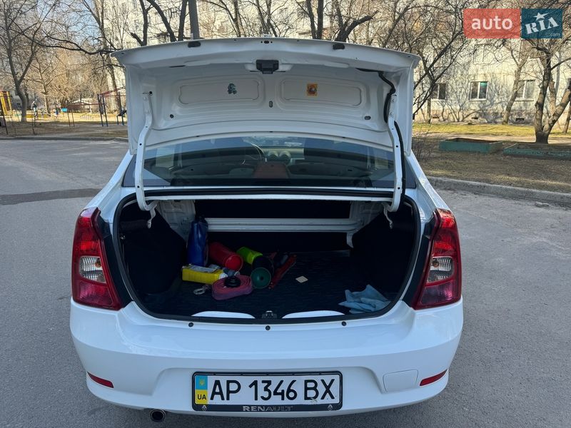 Седан Renault Logan 2010 в Запорожье