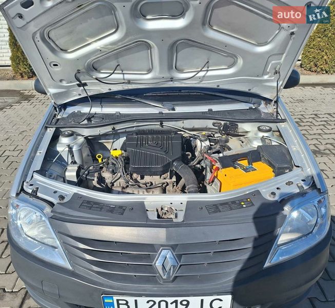 Седан Renault Logan 2012 в Дніпрі