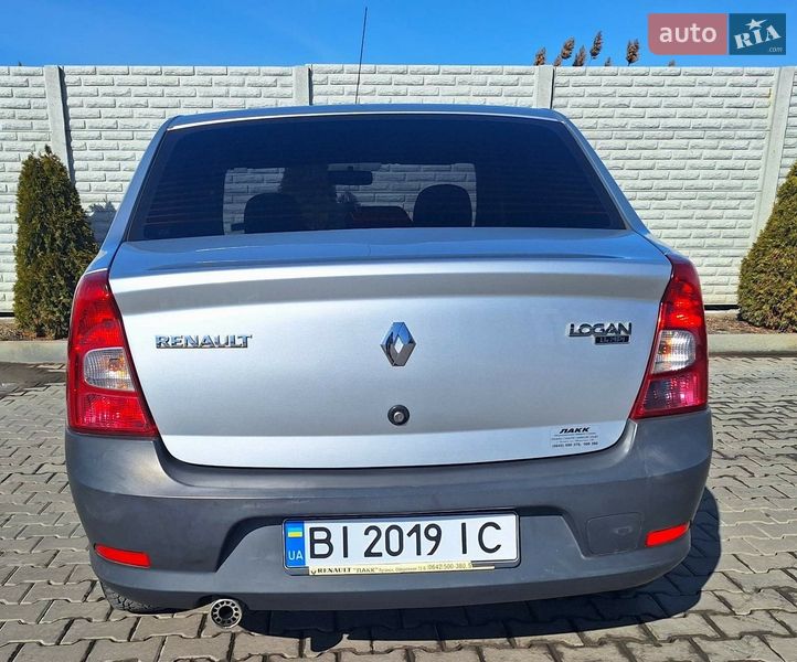 Седан Renault Logan 2012 в Дніпрі