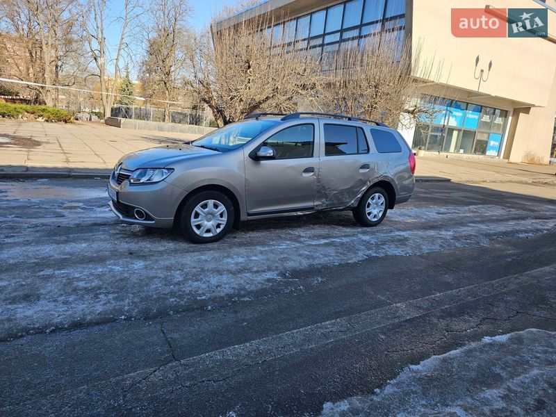 Универсал Renault Logan 2014 в Киеве