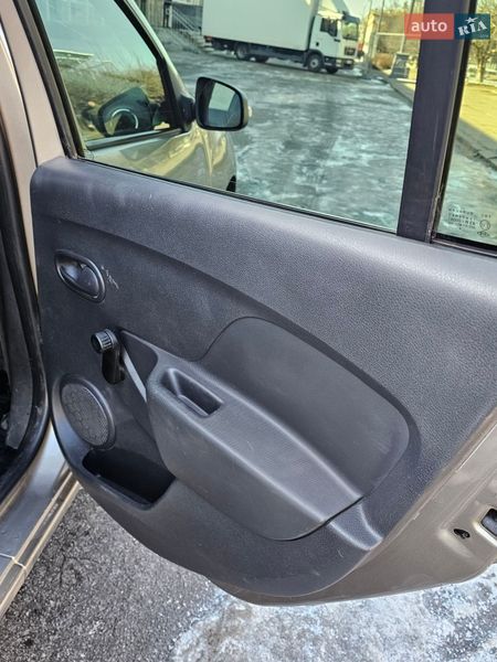 Универсал Renault Logan 2014 в Киеве