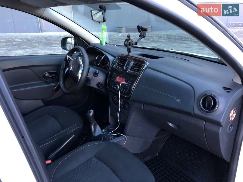 Седан Renault Logan 2019 в Києві