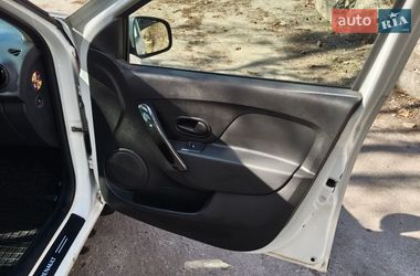 Седан Renault Logan 2021 в Киеве