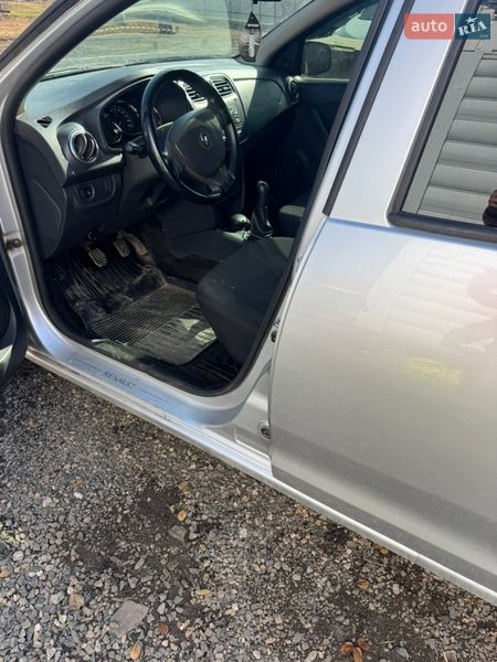 Седан Renault Logan 2013 в Дніпрі