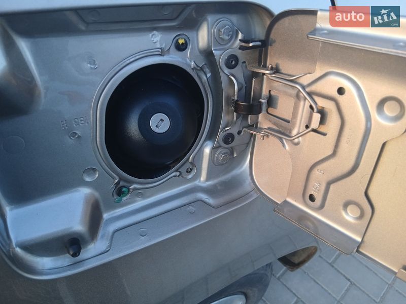 Седан Renault Logan 2013 в Львове