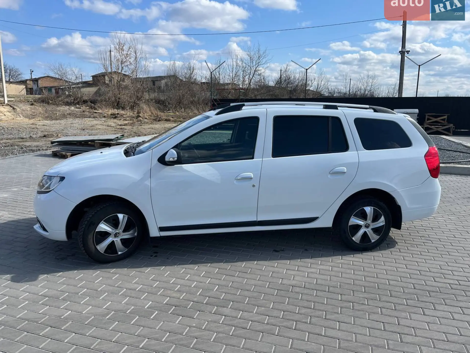 2016 Renault Logan - мініатюра 10