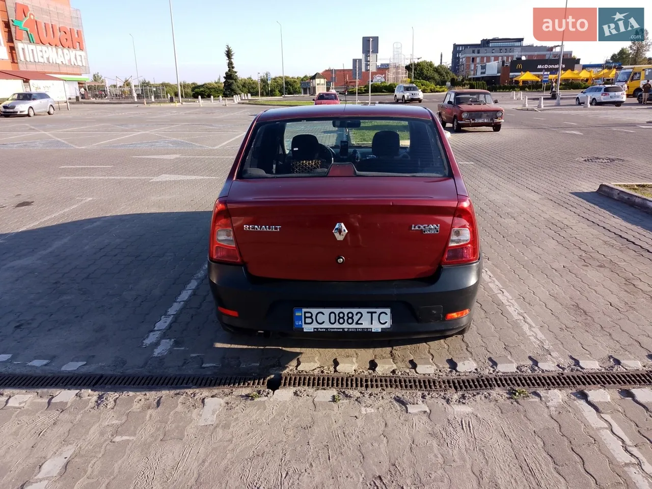 2012 Renault Logan - мініатюра 18