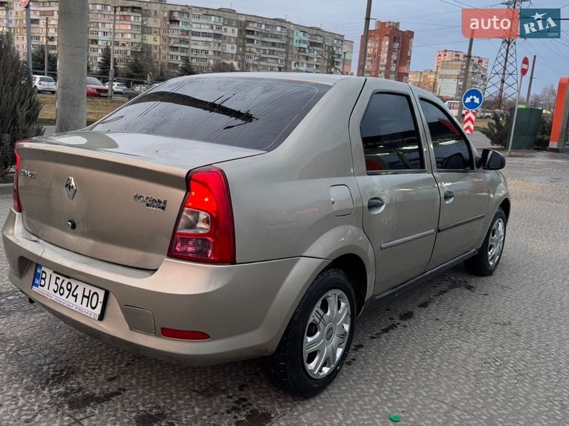 Седан Renault Logan 2012 в Полтаві