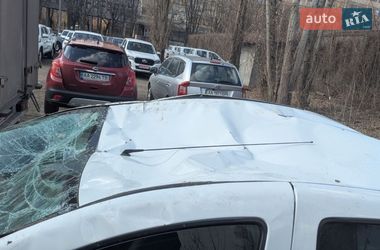 Седан Renault Logan 2021 в Киеве