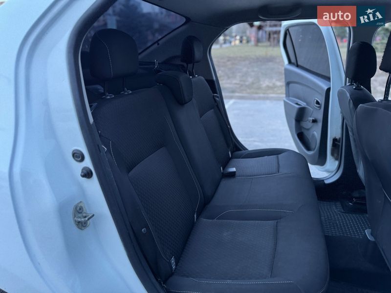 Седан Renault Logan 2017 в Рівному