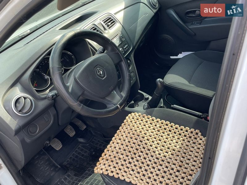 Универсал Renault Logan 2015 в Сарнах фото 7 Универсал Renault Logan 2015 в Сарнах