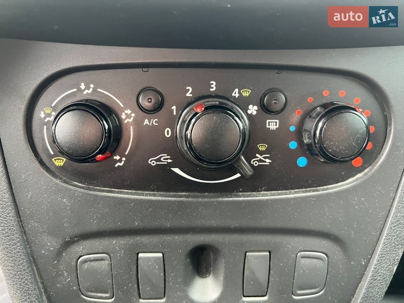 Седан Renault Logan 2016 в Полтаве