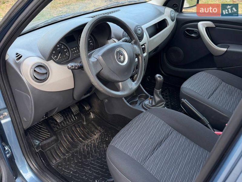 Седан Renault Logan 2011 в Киеве фото 9 Седан Renault Logan 2011 в Киеве