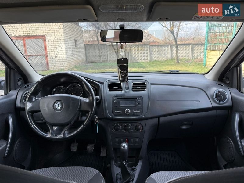 Седан Renault Logan 2015 в Красилове фото 55 Седан Renault Logan 2015 в Красилове
