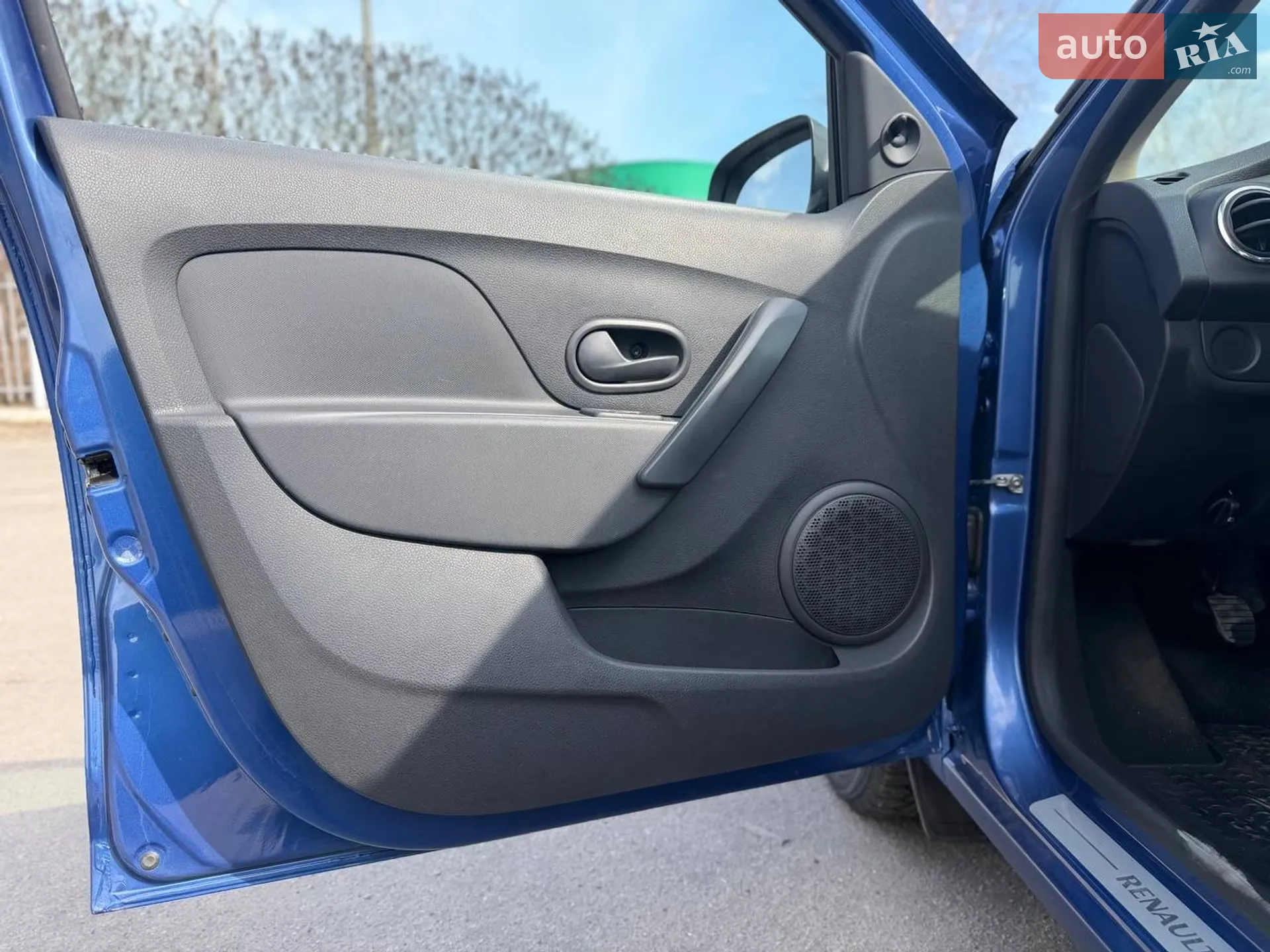 2013 Renault Logan - мініатюра 14