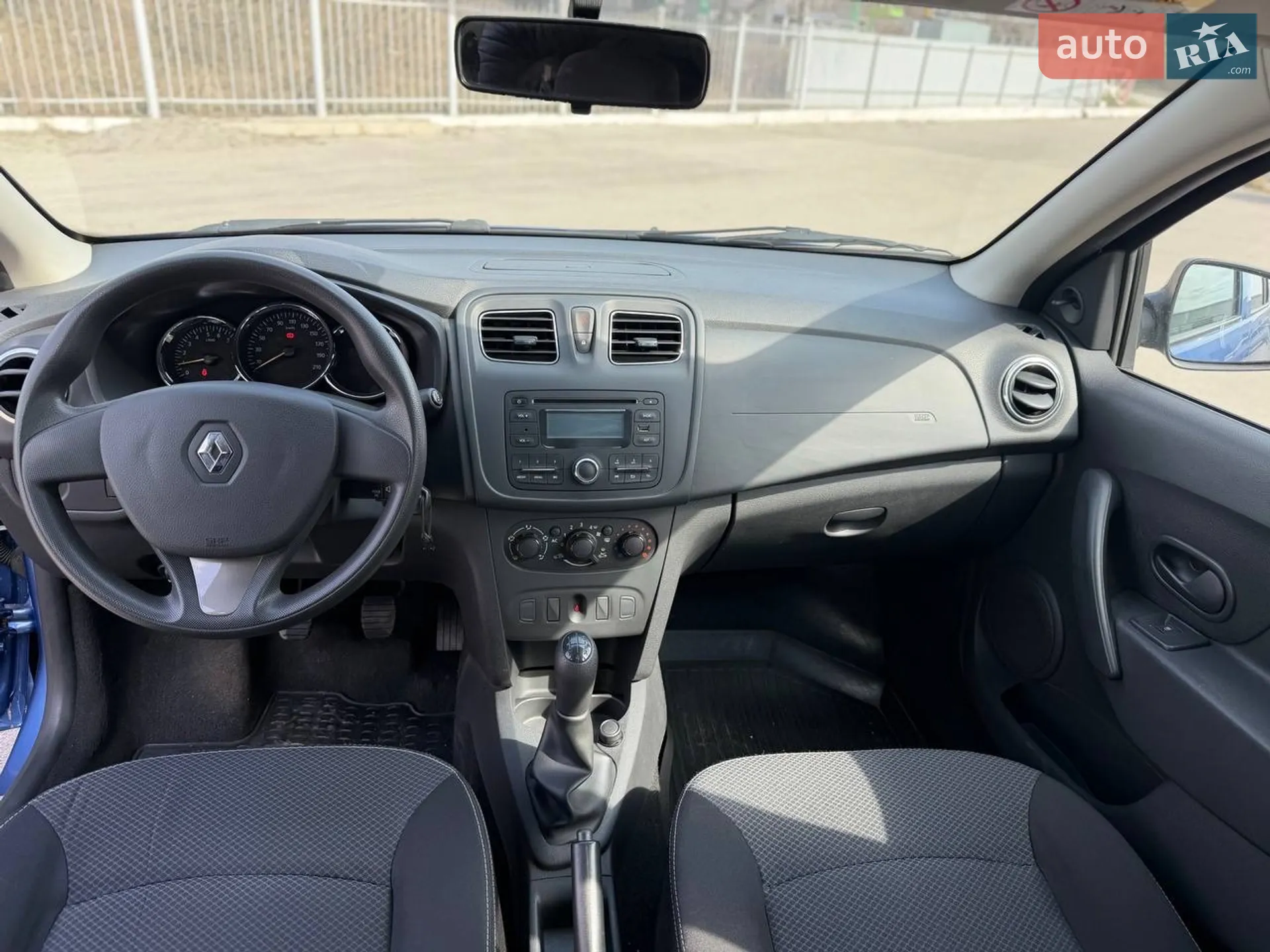 2013 Renault Logan - мініатюра 19