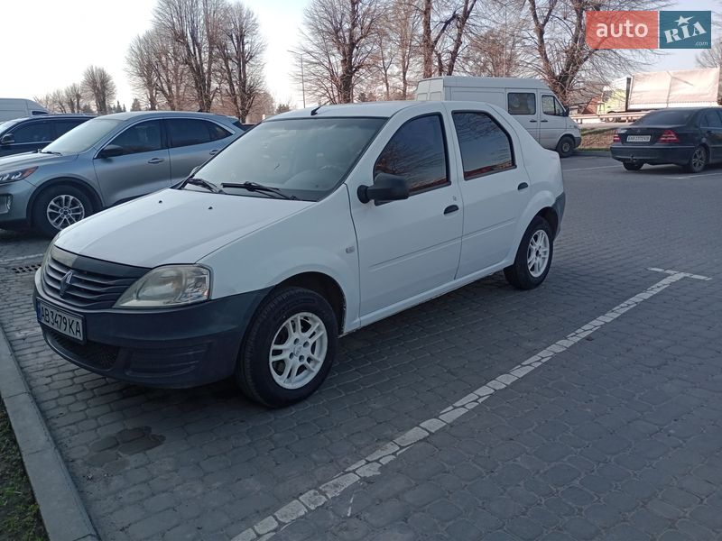 2011 Renault Logan, VIN VF1LSRAAH45113546:plate — фото 1 (autoria)