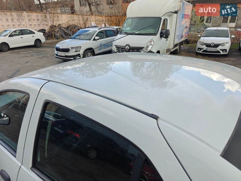 Седан Renault Logan 2017 в Киеве