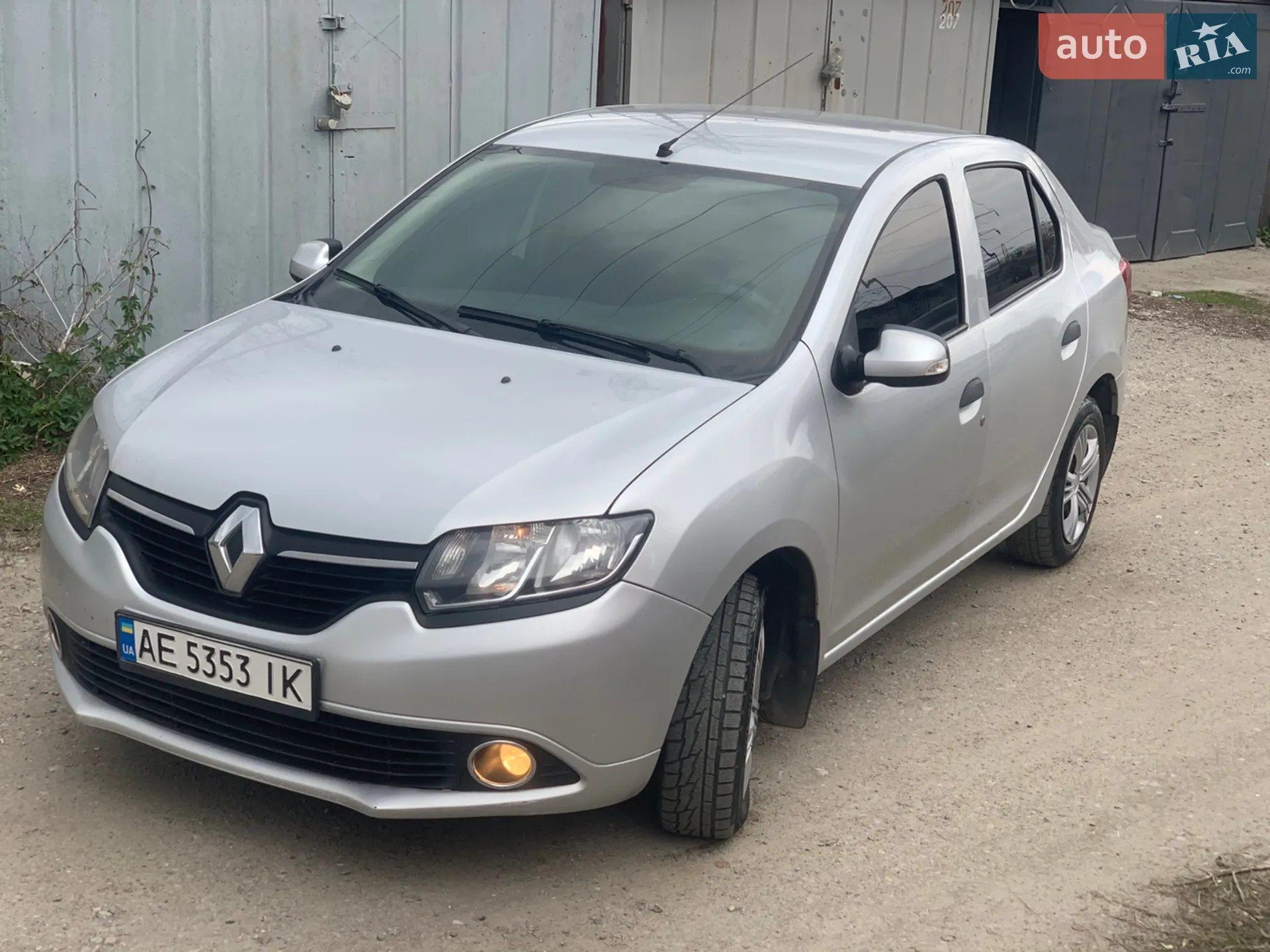 2014 Renault Logan - мініатюра 2