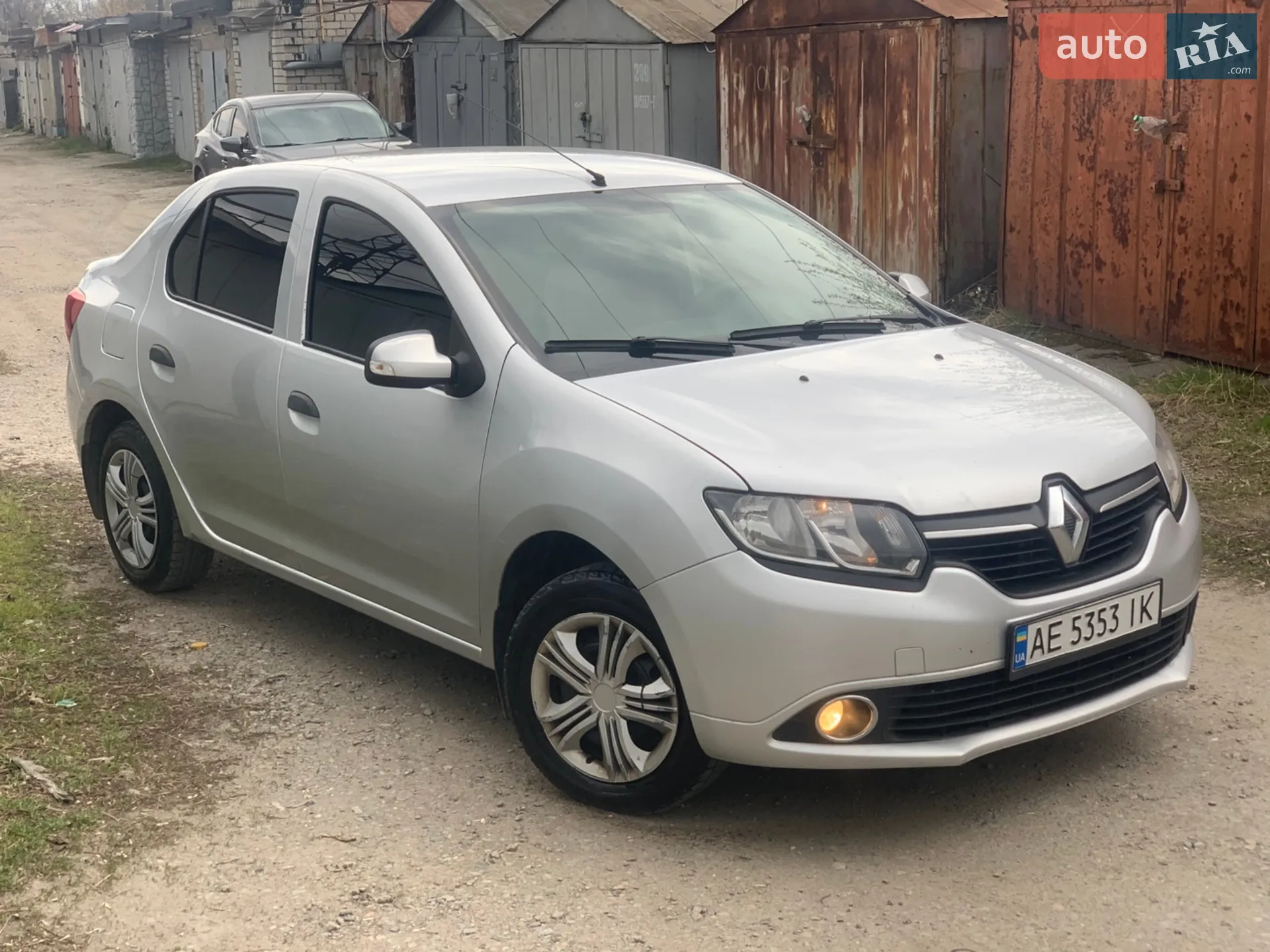 2014 Renault Logan - мініатюра 3