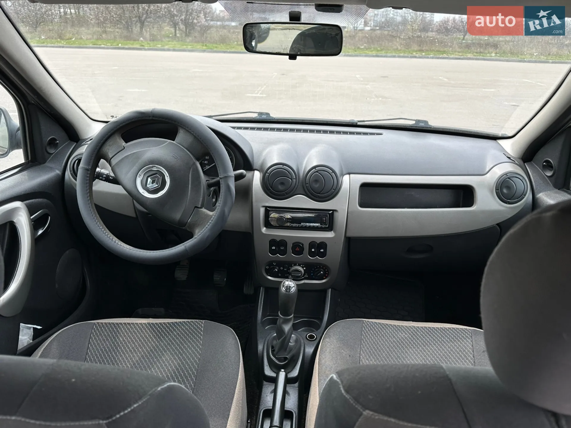 2011 Renault Logan - мініатюра 12