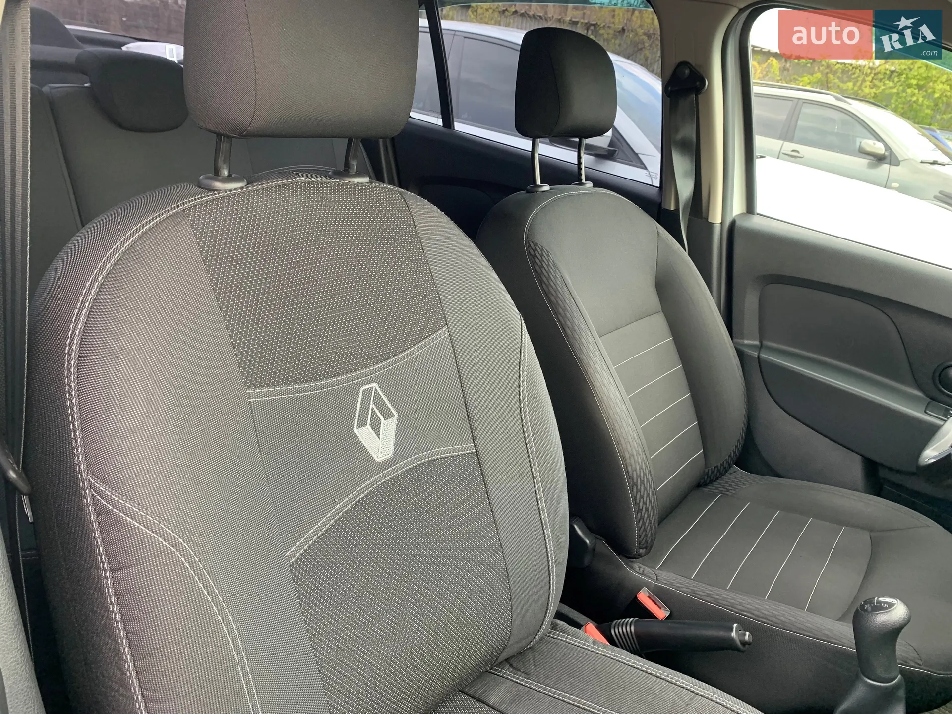2020 Renault Logan - мініатюра 13