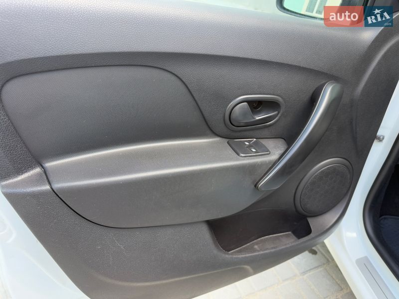 Седан Renault Logan 2013 в Вінниці