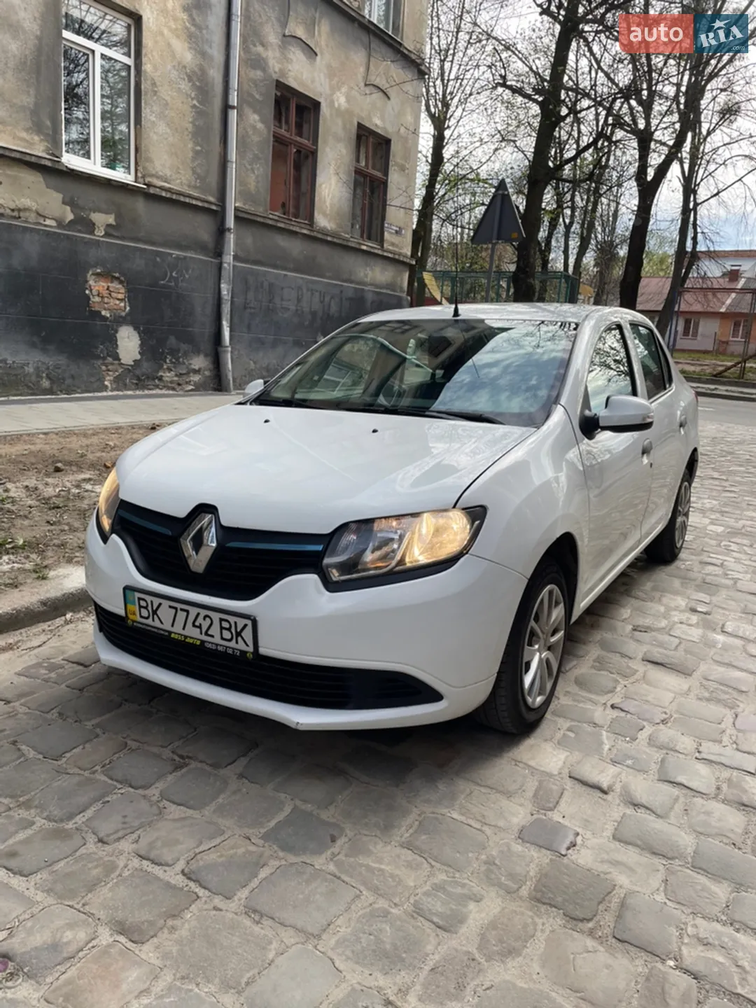 2013 Renault Logan - мініатюра 2
