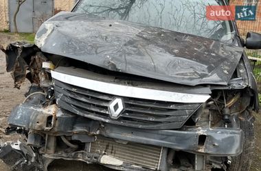 Седан Renault Logan 2010 в Чернівцях