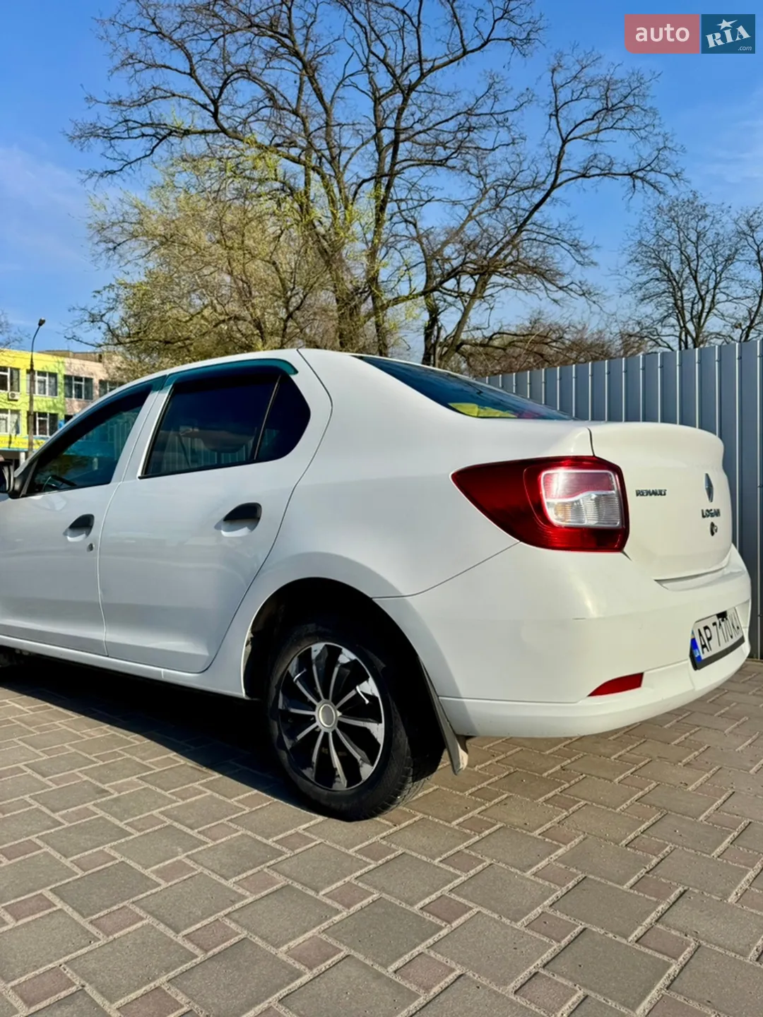 2013 Renault Logan - мініатюра 4