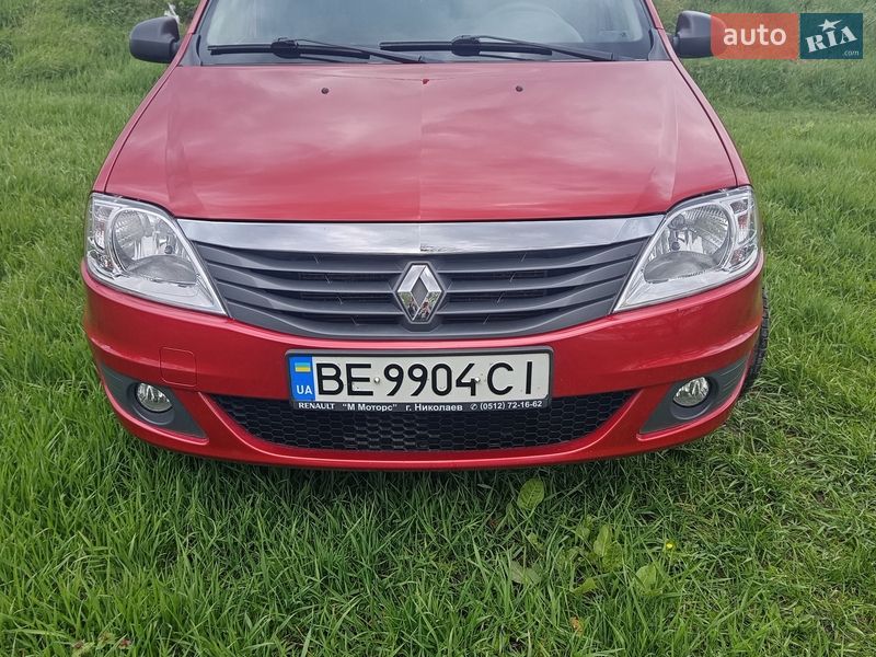 Renault Logan 2012