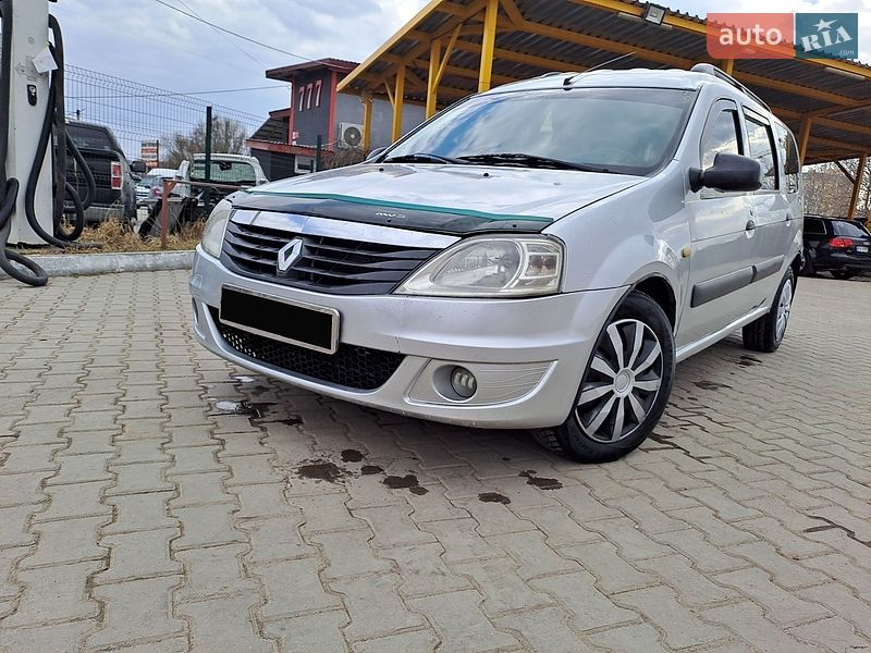 Renault Logan 2010